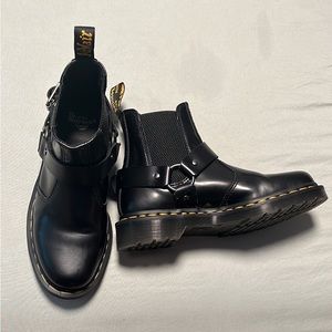 DR.MARTENS Wincox Buckle Boots